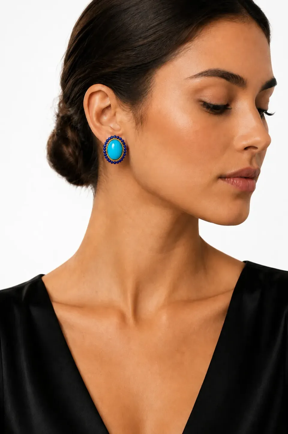 Spinel Bird Pendant — detail